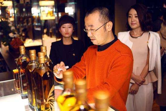 刘仪伟出什么事了（“鬼才”刘仪伟央视主持沦落到这样）