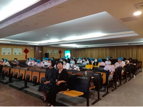 「陈仁英动态」临床护理人创新公益课_南海妇幼站