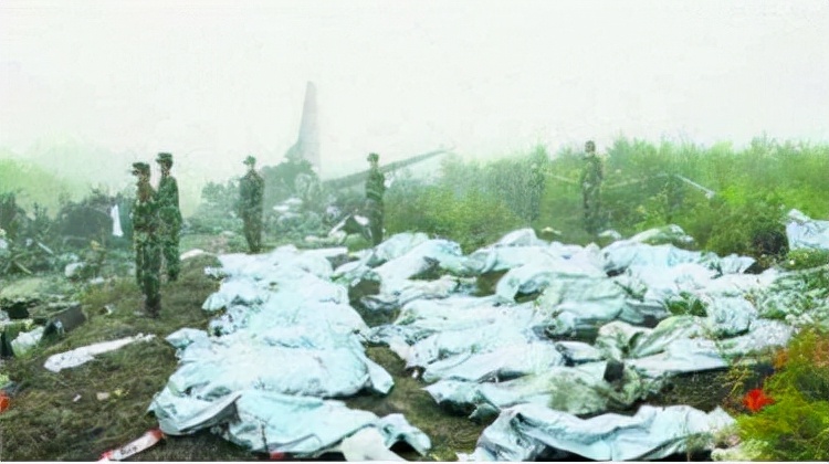 张丕林：买了7份意外险，带汽油登飞机，造成112人遇难