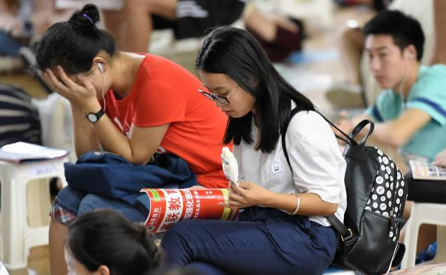 就业后才知道，专硕和学硕之间有条分界线，可惜学姐当年已经选错