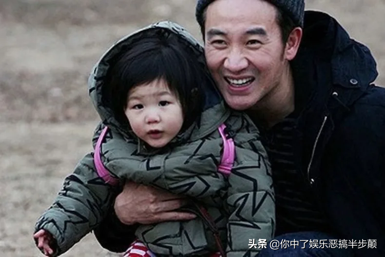 出轨导致孕妻流产的韩星严泰雄宣布复出拍电影，妻子鼎力相助