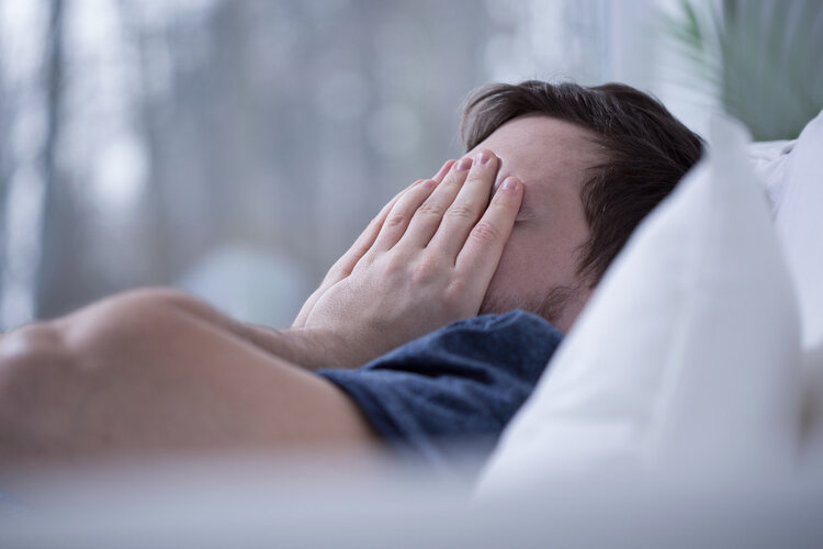 失眠整夜难眠怎么办？改善睡眠质量的有效方法