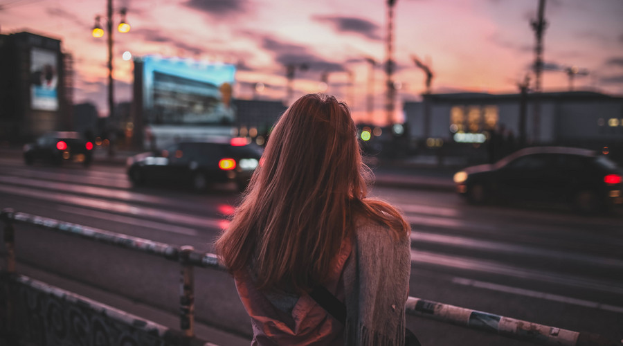 男人真正爱一个女人，爱到入骨时，是什么样子？