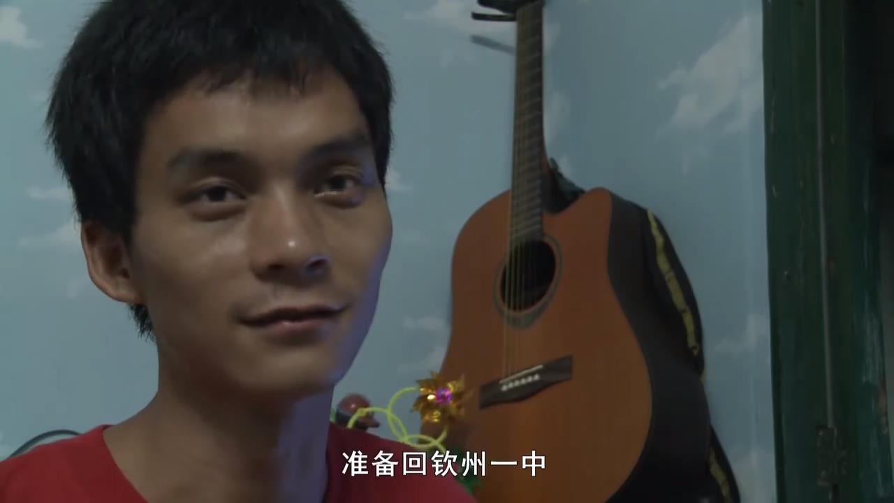 “高考疯子”复读12年，为2万奖金从“211”退学，今年他又来了…