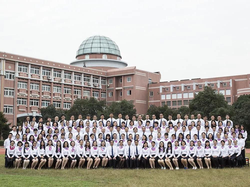 宁波甬江之滨这所学校，中考成绩节节爬升，普高率70%以上