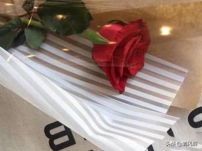 适合深夜发的伤感文案 朋友圈文案配图伤感图片