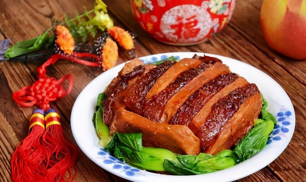炸猪皮如何做到又泡又酥？扣肉起泡的关键技巧揭秘