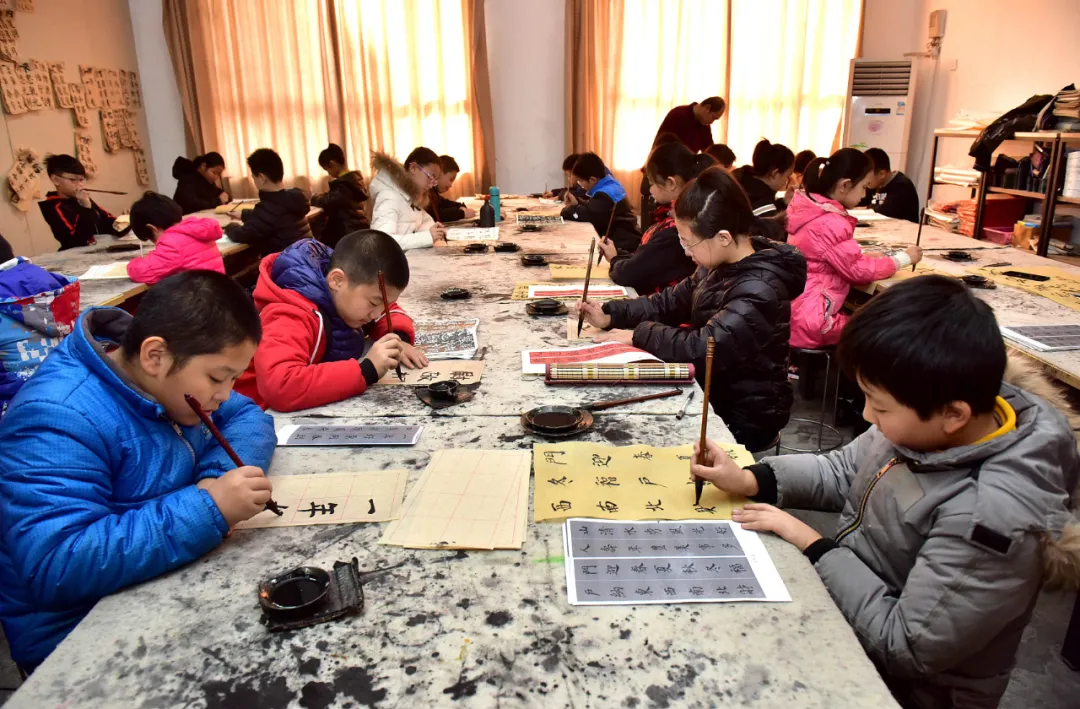 6岁前别给孩子报这4种兴趣班，浪费钱，还破坏孩子学习兴趣