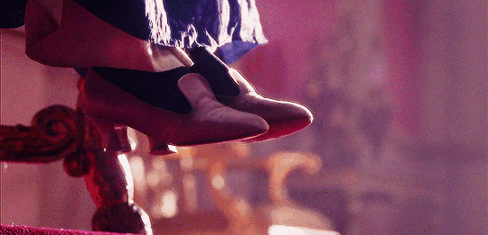 低调又变态的鞋王：卖鞋堪比卖白菜，年入50亿，8000家店横扫全国