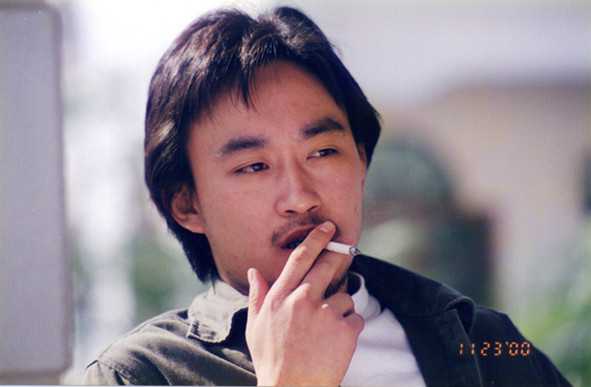 杨吉光是真正的亡命之徒,电视剧从无数个细节告诉我们这是个做事不顾