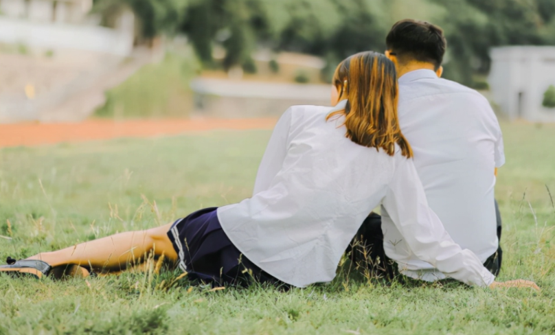 为何大学生“怀孕”现象增多？过来人道出真相，背后原因让人反思