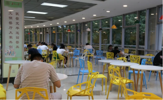 豪华配置！坐拥17个高颜值食堂，江苏这所双一流高校火了！