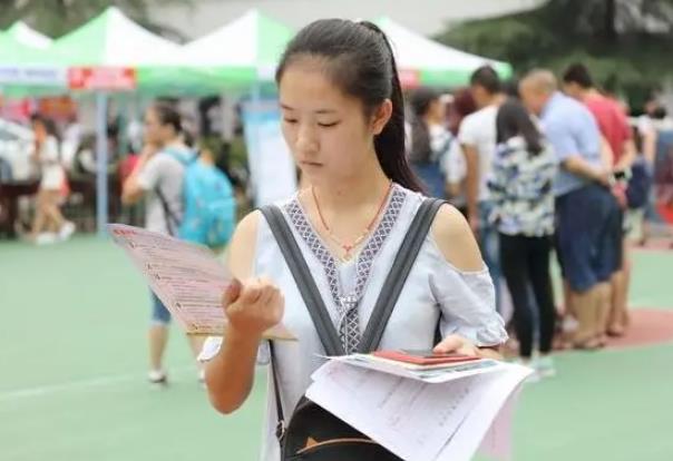 收到录取通知书不去报到，会有什么影响？弃权的后果学生要知道