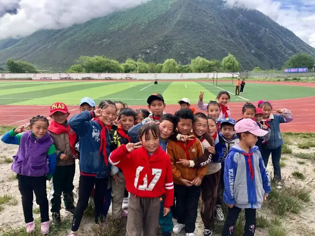 马云为什么要给拉萨这所学校捐一个亿？