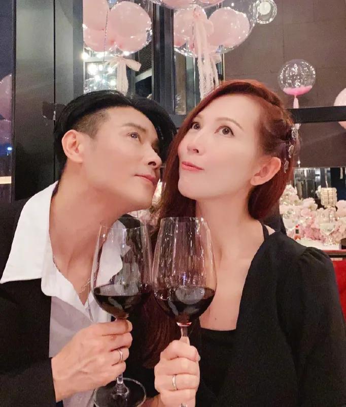 “女强男弱”，张晋凭什么能追到蔡少芬，看人品就知道了