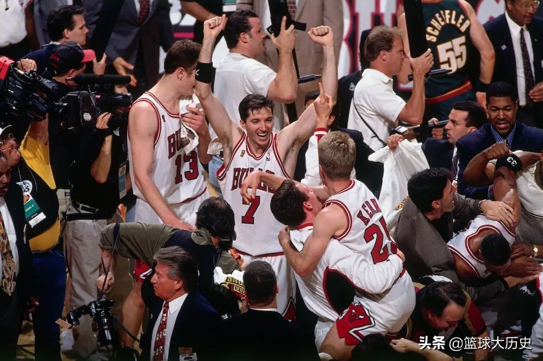 前NBA公牛球员库科奇(欧洲初代魔术师，乔丹皮蓬接班人！库科奇是个什么水平的球员？)