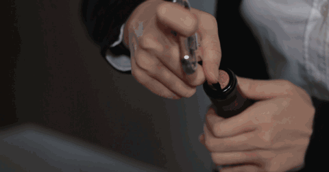 开红酒断塞！呵呵，那是你技术不到家