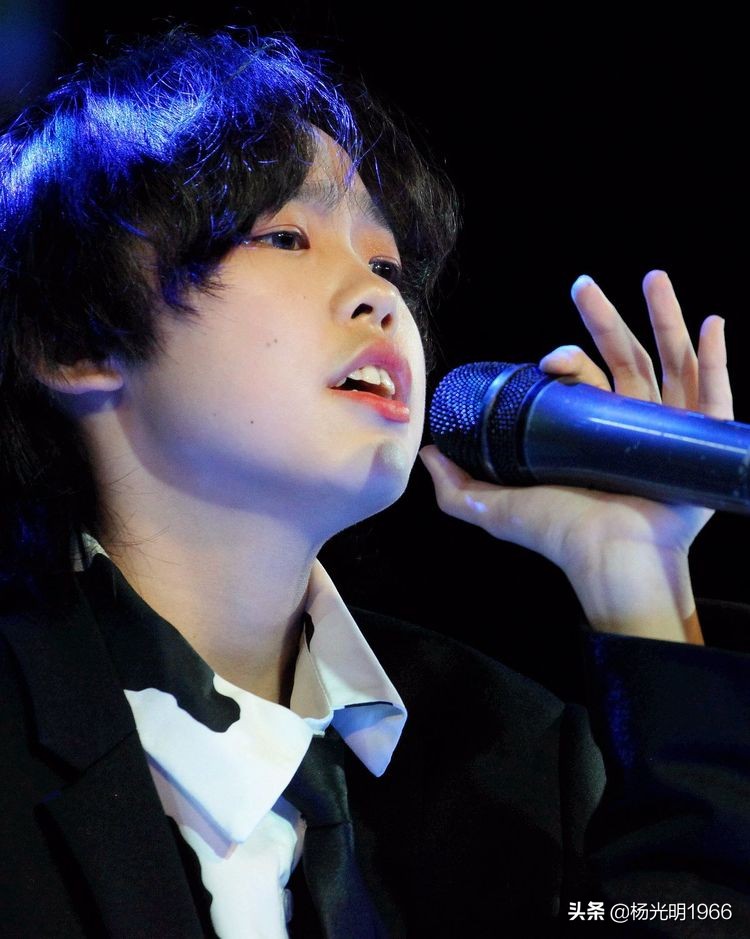 施秉一中：唱响青春   舞动人生