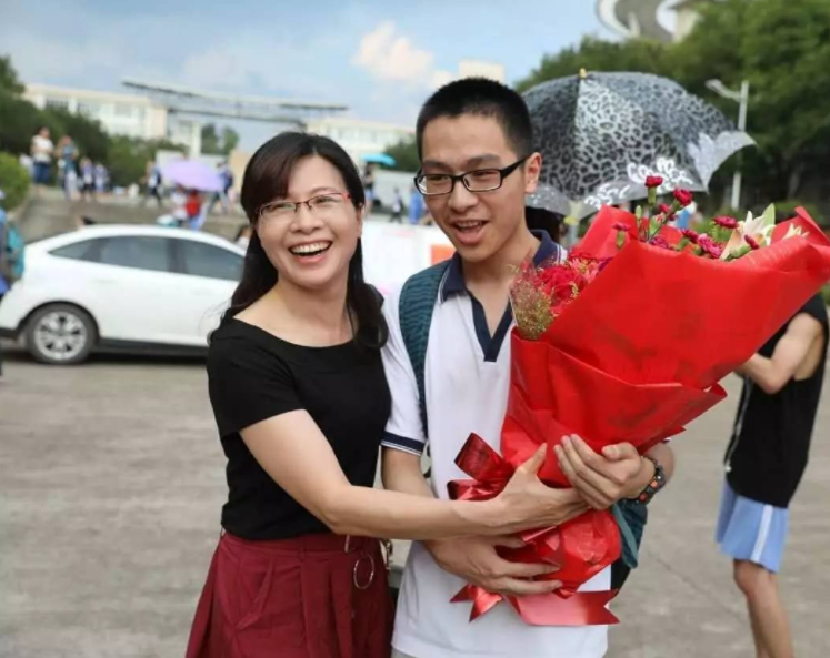 高考各省报名人数出炉，1078万考生为梦而战，400多分能上本科吗