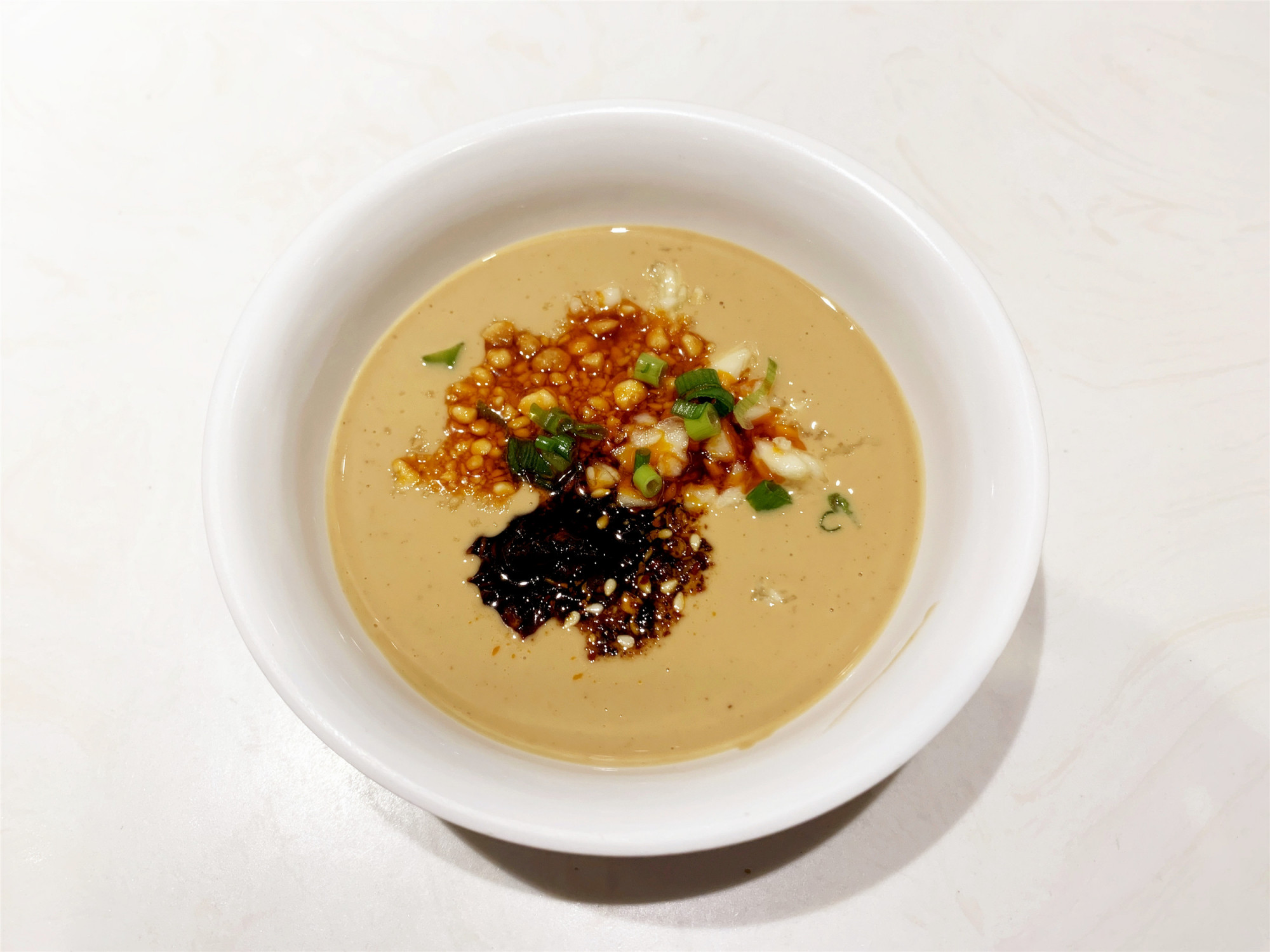 吃火锅时，如何搭配蘸料才好吃？学会“124搭配法”，方便实用