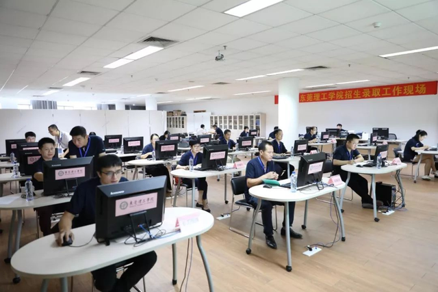 这一冷门专业常被误会“通下水道”，实际却是工程师，大城市稀缺