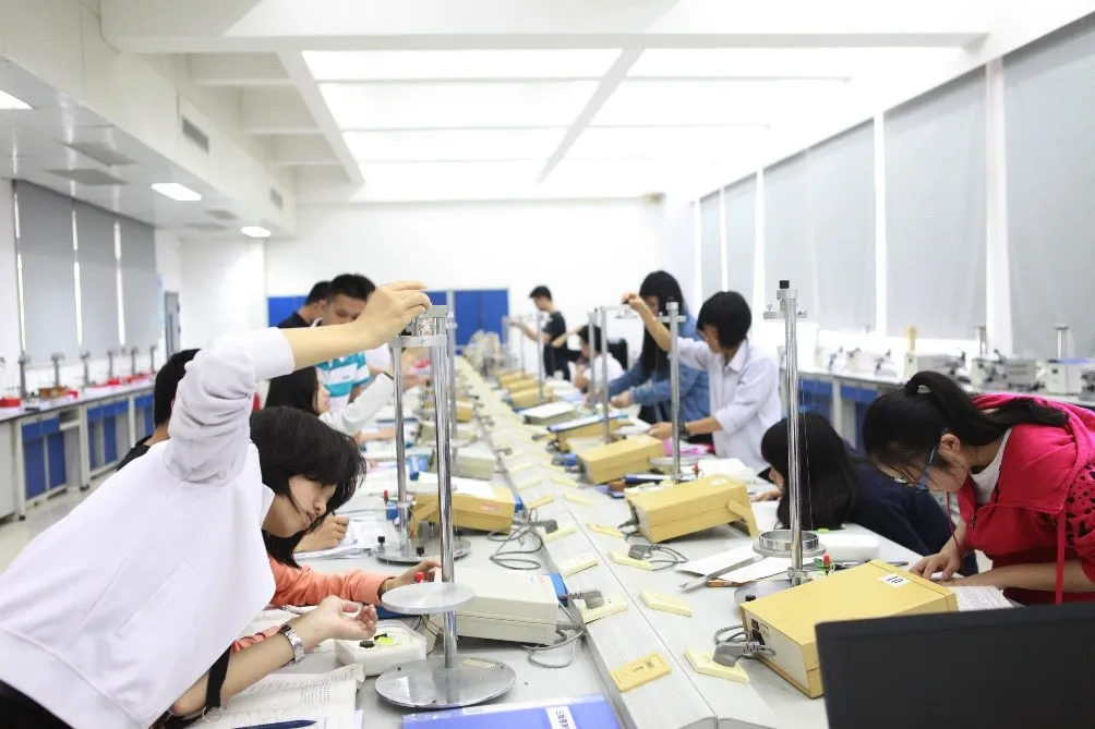 广州大学丨一个支点，翘起地球：物理与材料科学学院