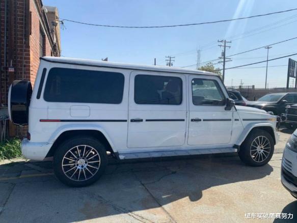 车商450万进来一辆5.98米奔驰G550, 大半年也没卖出去, 坦言亏本