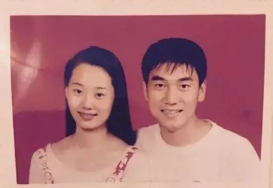 林依轮娶美妻25年仍帅过儿子，坐拥亿万家产，曾发话让儿媳颤抖