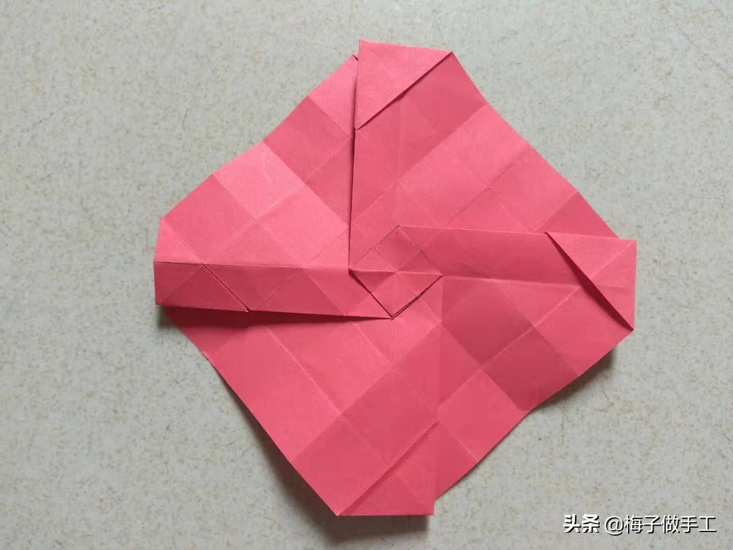 纸折玫瑰(如何用纸折玫瑰花)-我的快乐小窝