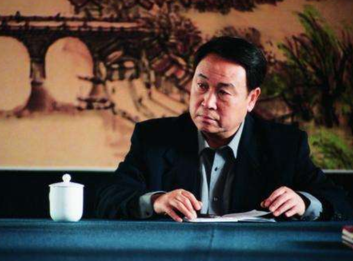 2002年，煤矿工张前东，带领60个工友矿难自救，平凡又伟大