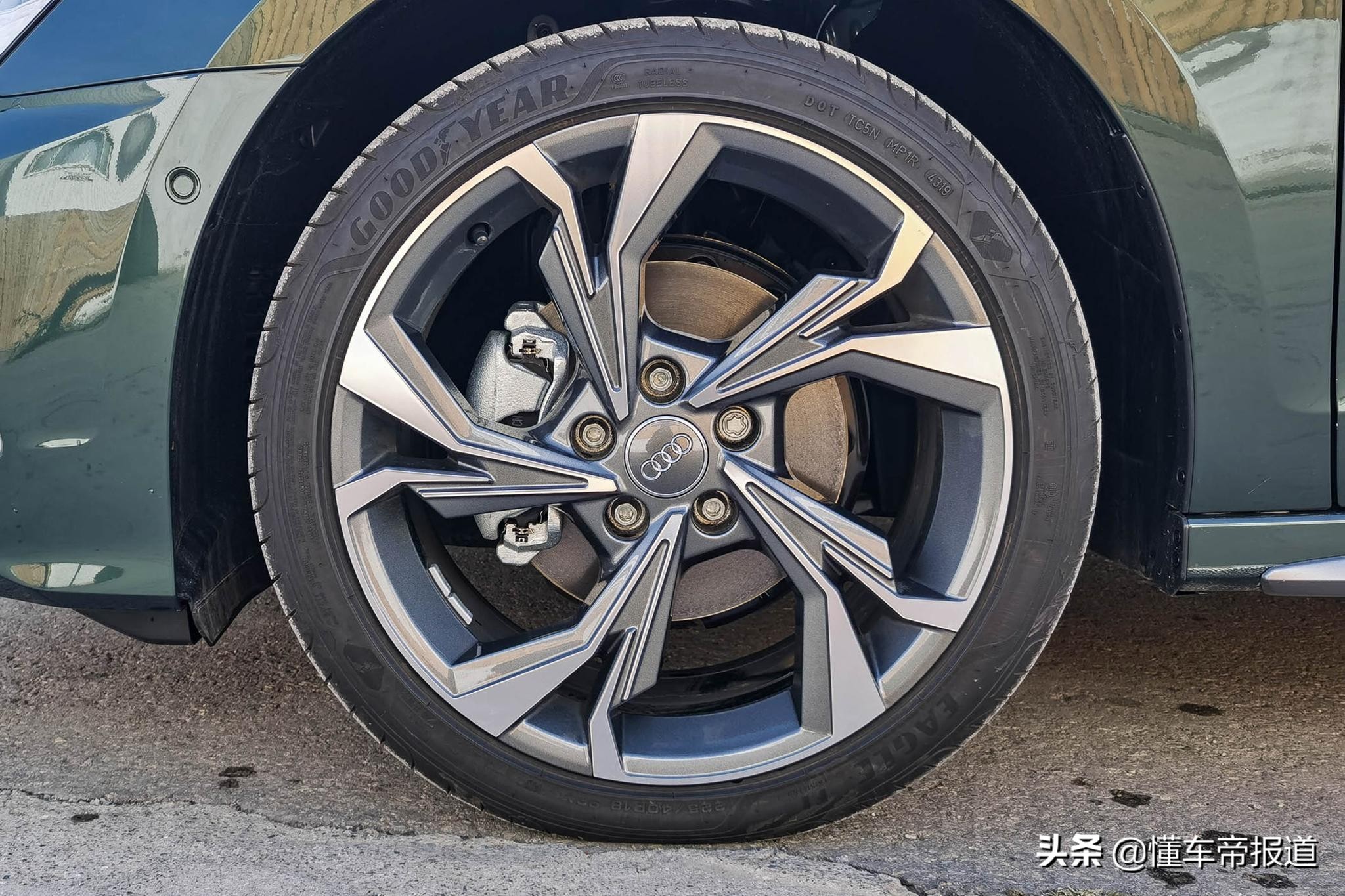 新车 | 21万就能买，颜值空间都有，奥迪A3L三厢解析