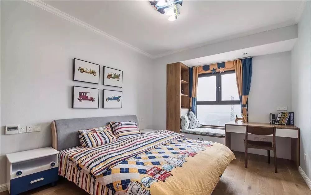 飘窗空间别浪费，照着这样设计，好看又实用