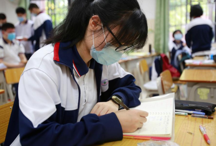 中高考将迎来小语种时代，英语主科地位恐要不保，部分省市已落实