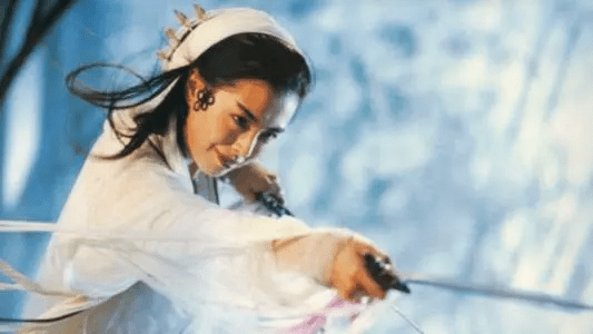 32年前王祖贤这部港片，“破尺度”出演，虽删减8分钟却依然经典