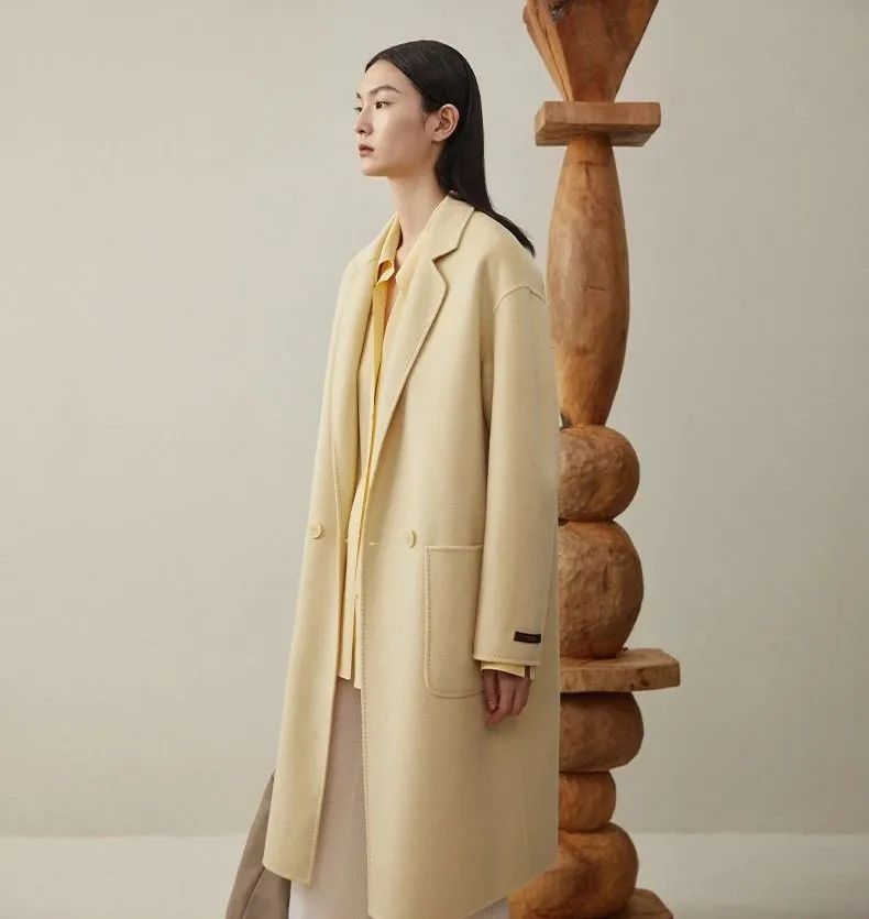 怕冷又不想穿羽绒服，这10件羊毛大衣可以救命