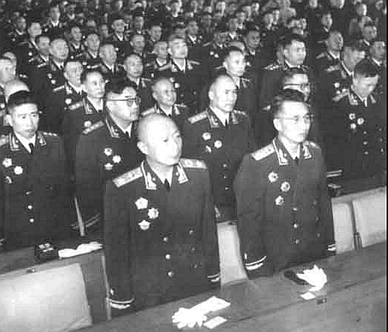 92年李先念病逝，临终前向子女交代：我的身后事，像徐帅那样处理