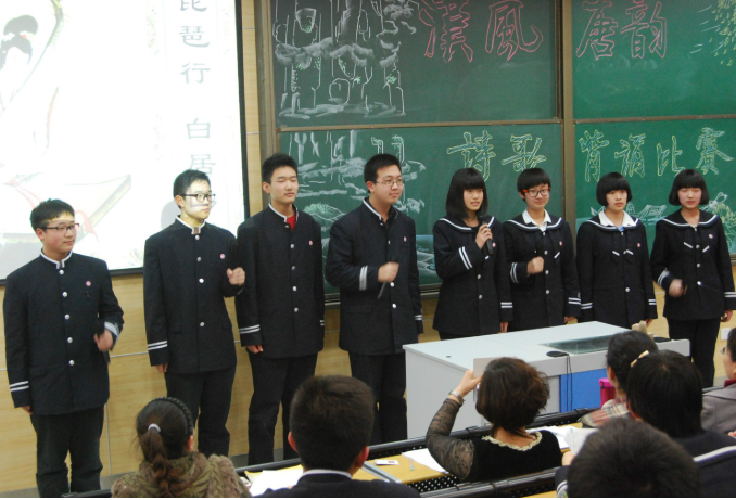 继高中不能招复读生后，私立学校也不能随便进了，学生有喜有忧