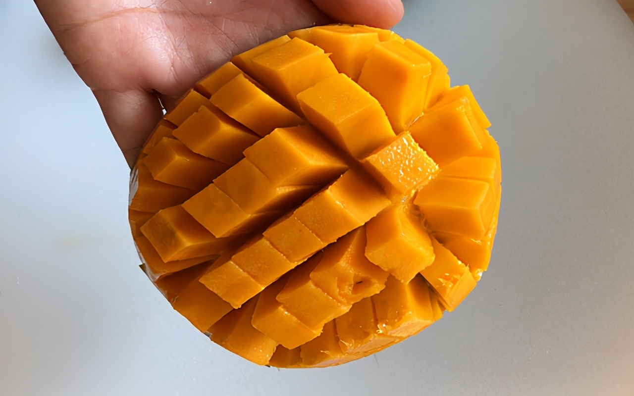 芒果慕斯蛋糕做法分享 芒果慕斯怎么做