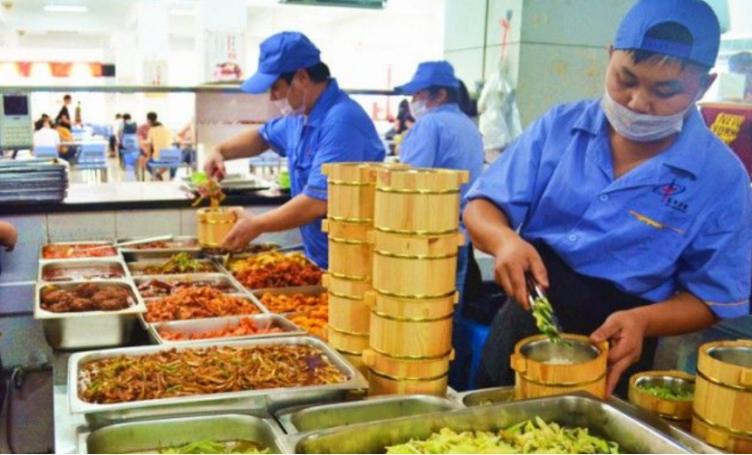 火了！江苏“高颜值”大学：坐拥空调宿舍，出门就是地铁，小龙虾吃到爽！