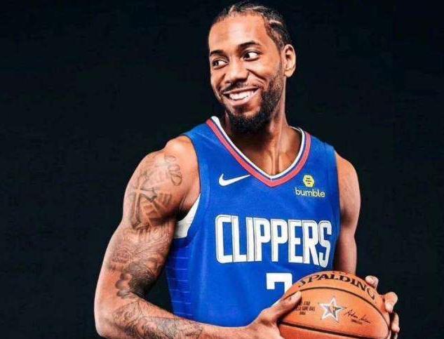 篮球明星(NBA历史50大巨星：现役9人上榜，字母力压哈登威少排30)