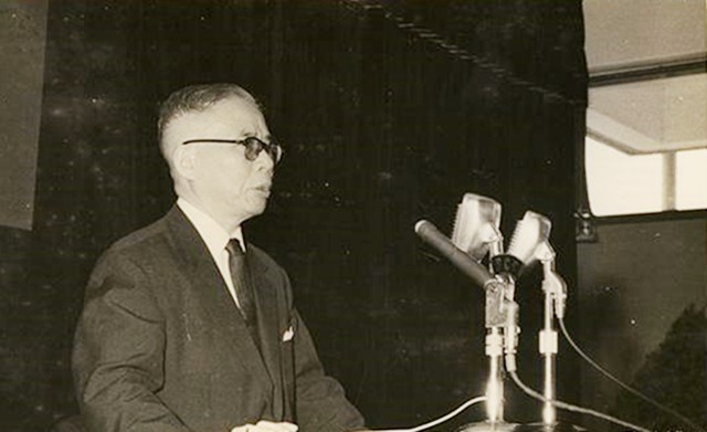 武汉大学首任校长晚年：随蒋去往台湾，退休后常叹气落泪