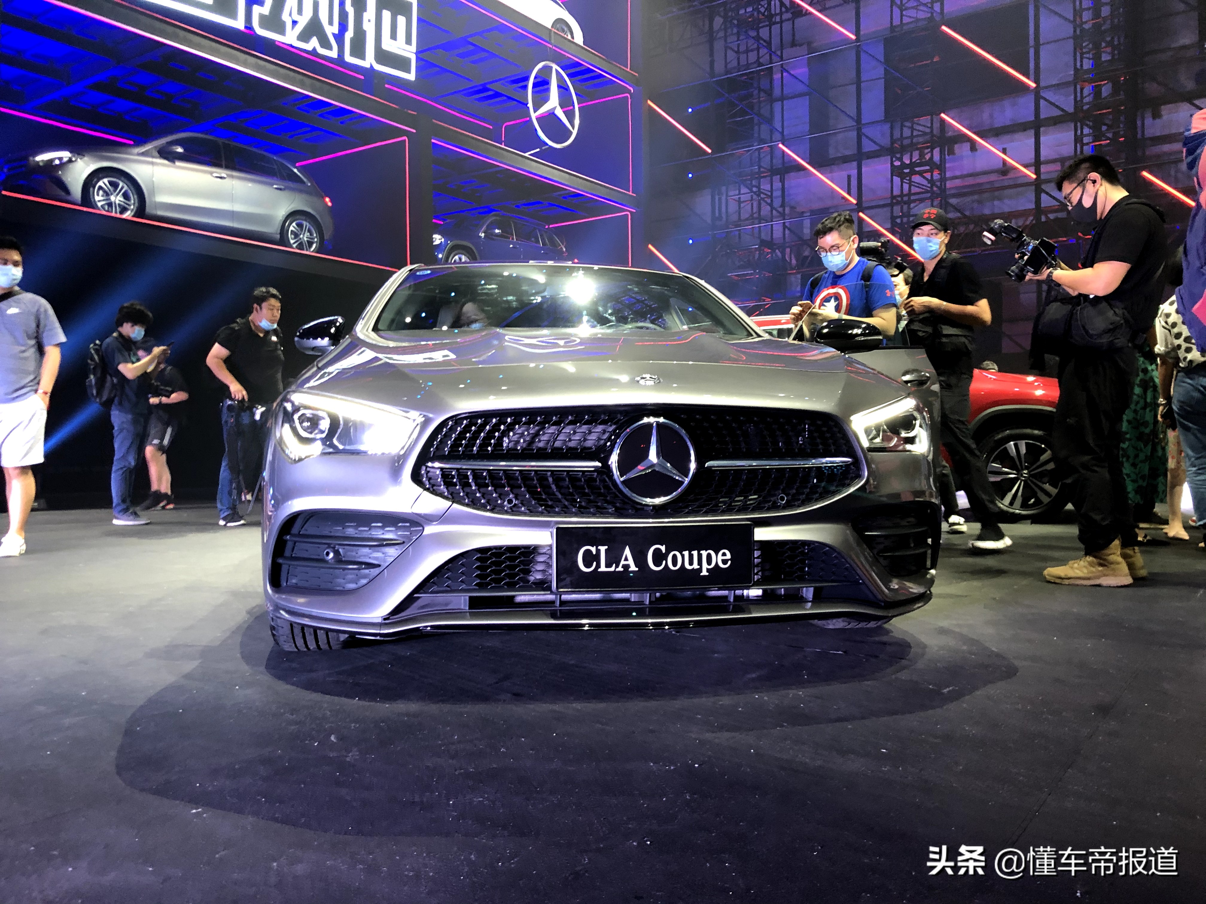 新车 | 奔驰全新CLA四门轿跑车/五门猎跑车上市 售29.98万元起