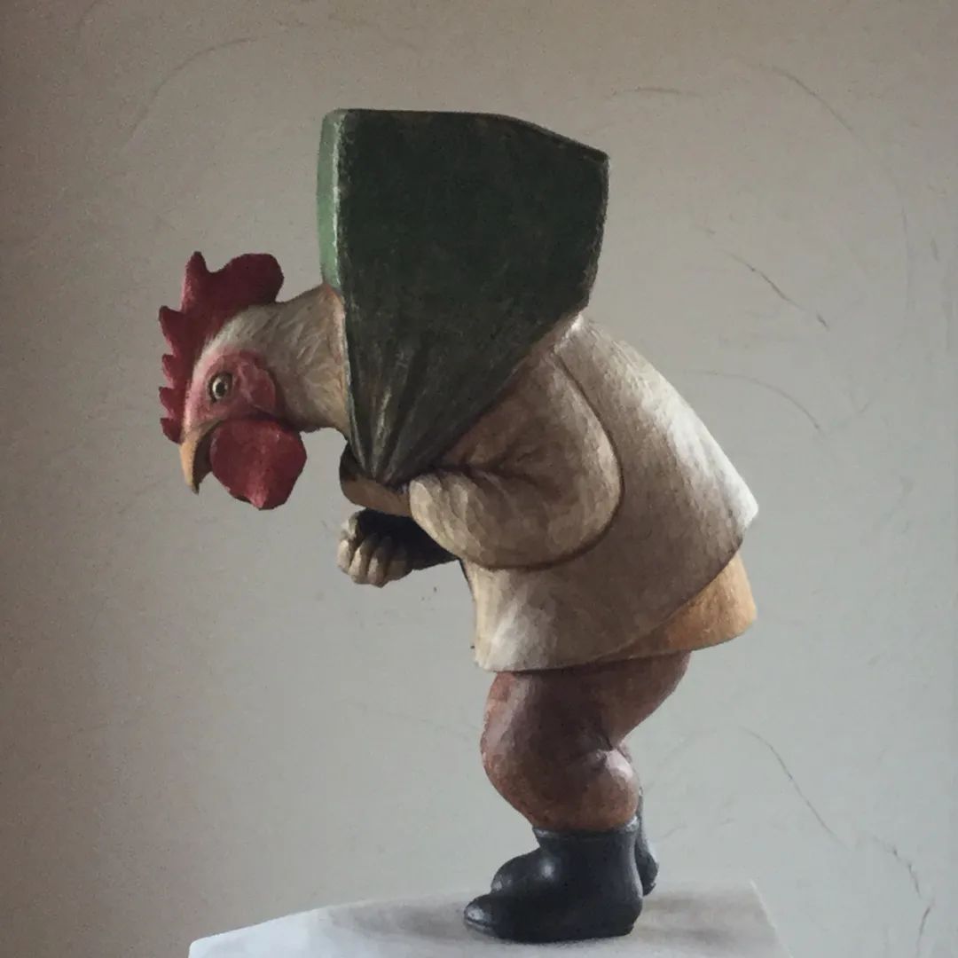 60岁日本老人的“治愈系”木雕，让人直呼“幸福”：太大胆了吧