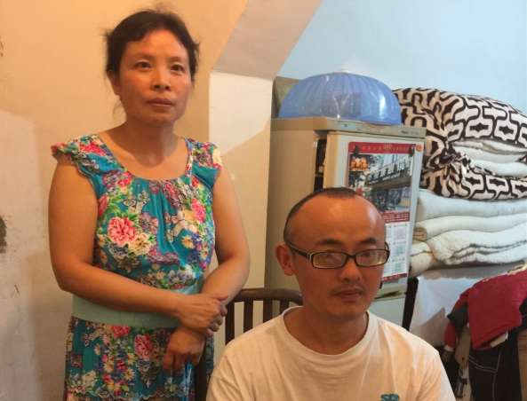 四川高考状元：家庭贫困到一块月饼全家人分吃，终709分上清华