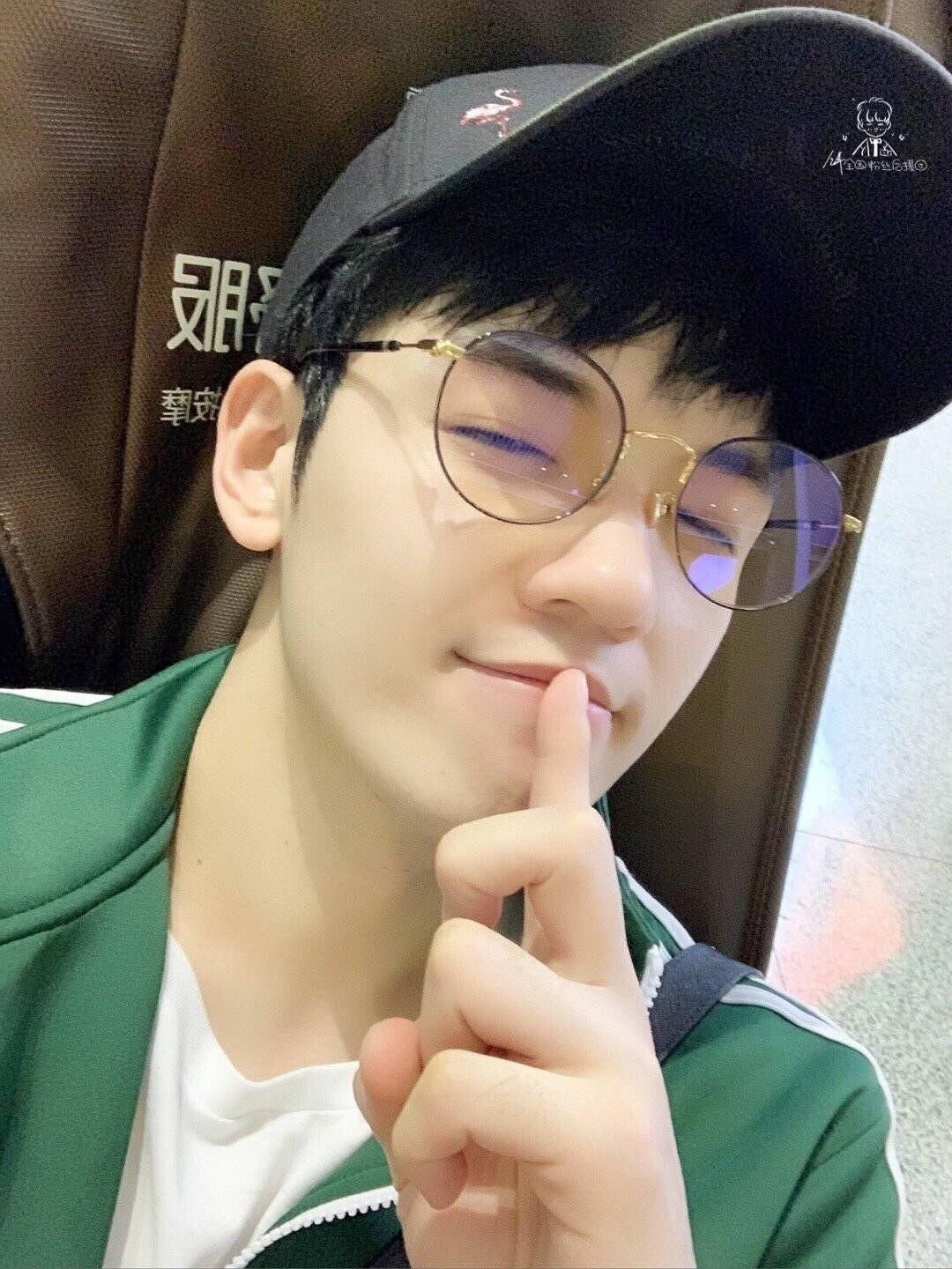 仝卓事件再度爆发，郁郁涧底松，离离山上苗，寒门学子正义何在？