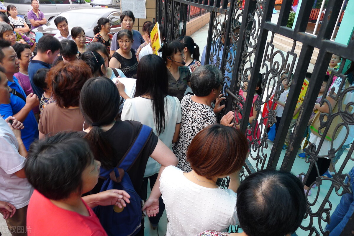 公立幼儿园一个月八九百，私立幼儿园一个月两三千，有什么区别？