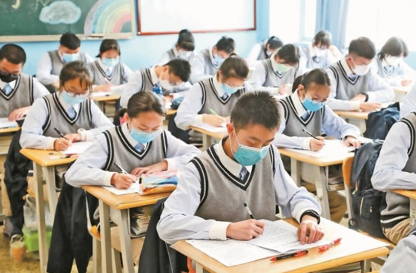 江苏高考作文，全文755个字却获“满分”，有30个字老师都不认识