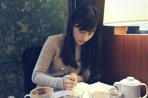 《房思琪的初恋乐园》：男老师诱奸13岁女学生，作者真实经历创作