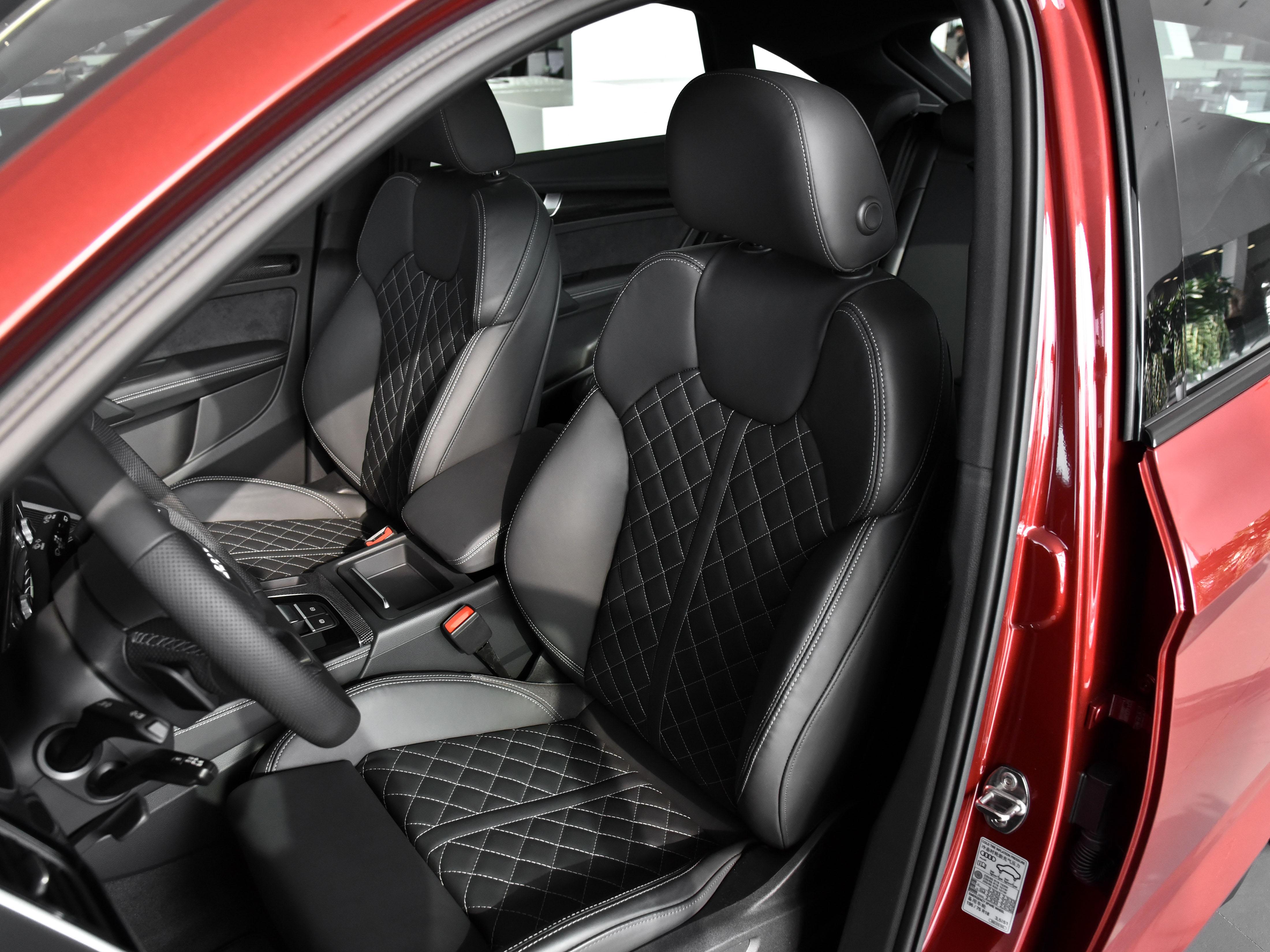 竟然比Q5L还实用？轴距2米9，实拍奥迪Q5L Sportback