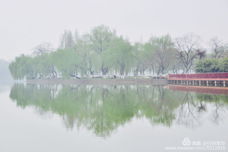 莫愁湖——粉黛江山，留得半湖烟雨；王侯事业，都如一局棋枰